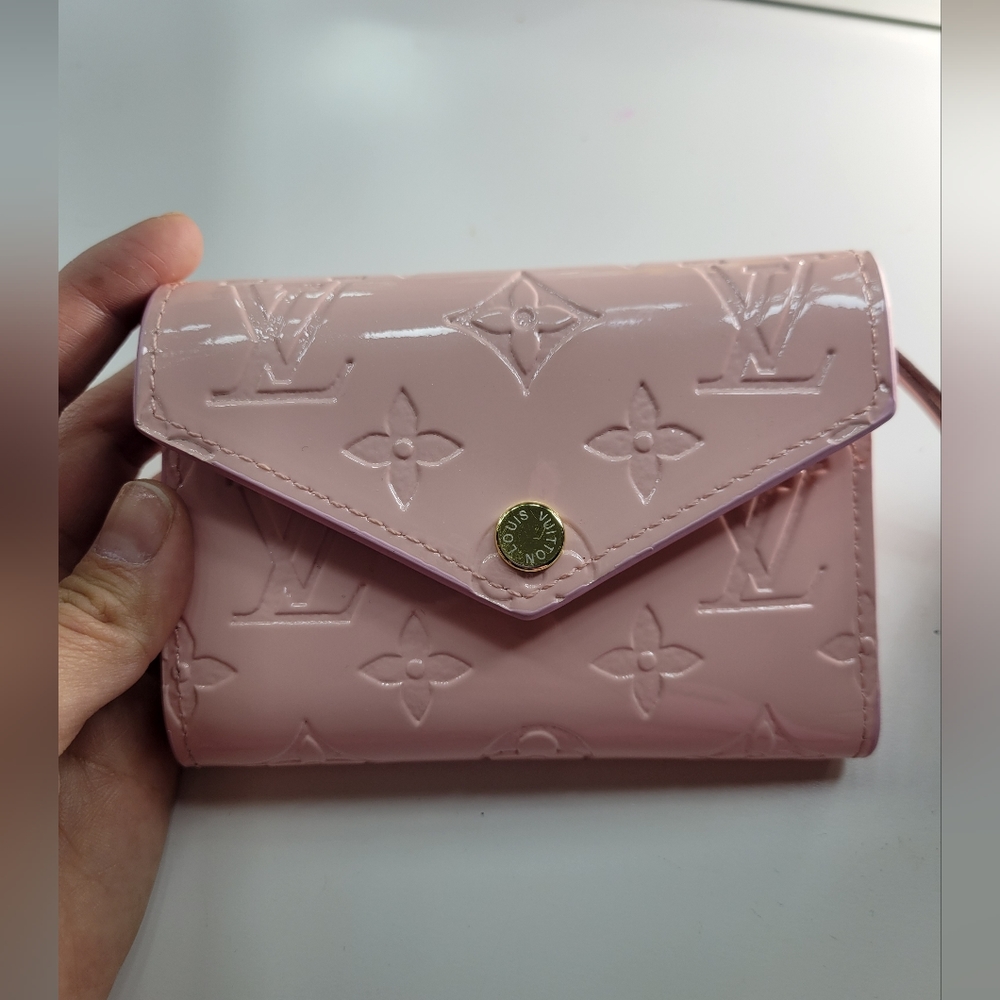 LV wallet